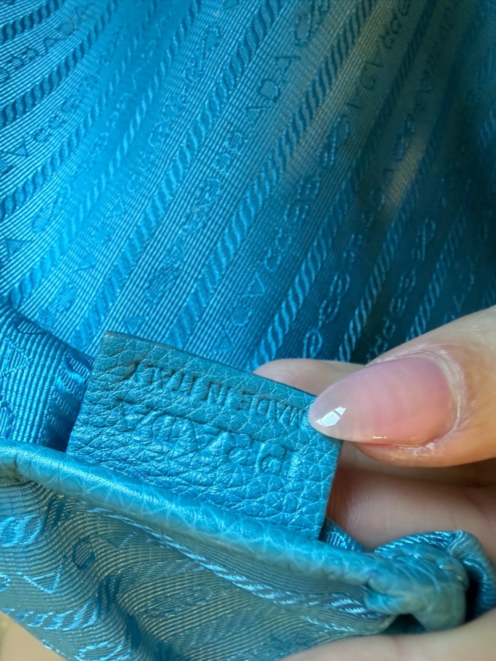 Prada Vitello Daino Open Shopper Tote Bag - Picture 13 of 16